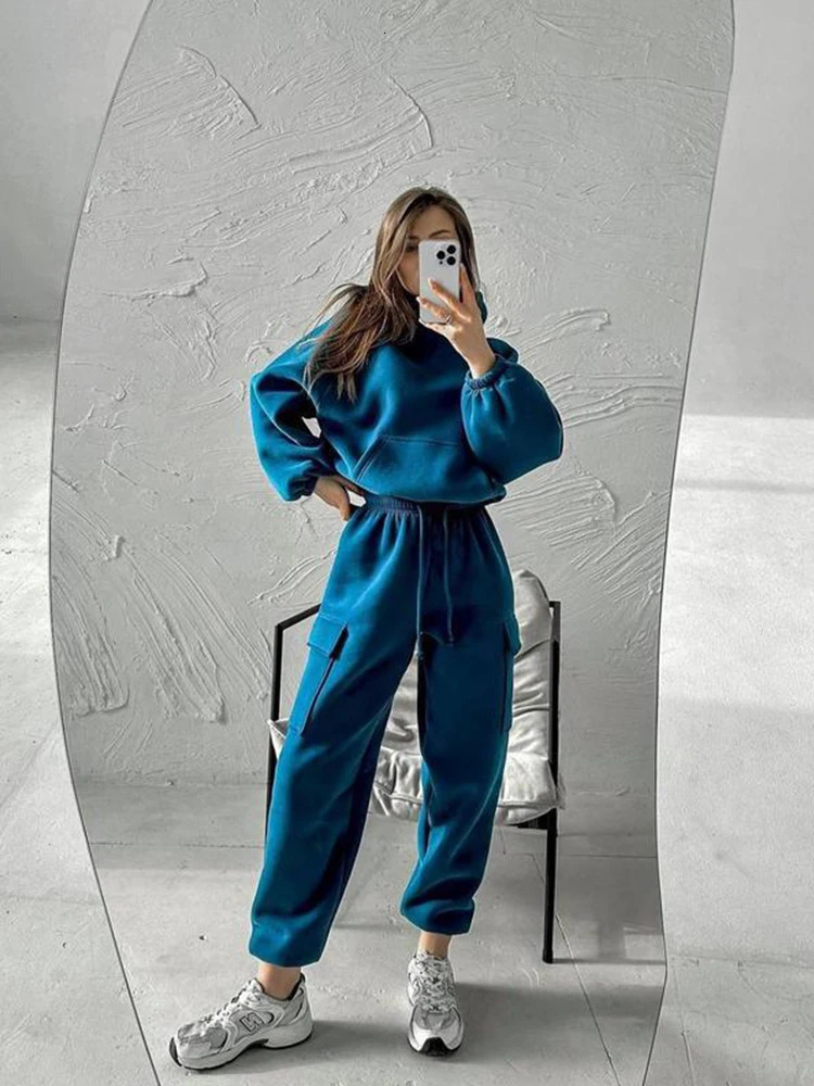 Autumn womens casual sports hoodie set Solid color long sleeved pocket hoodies Lace up work pants Ladys two piece 241111