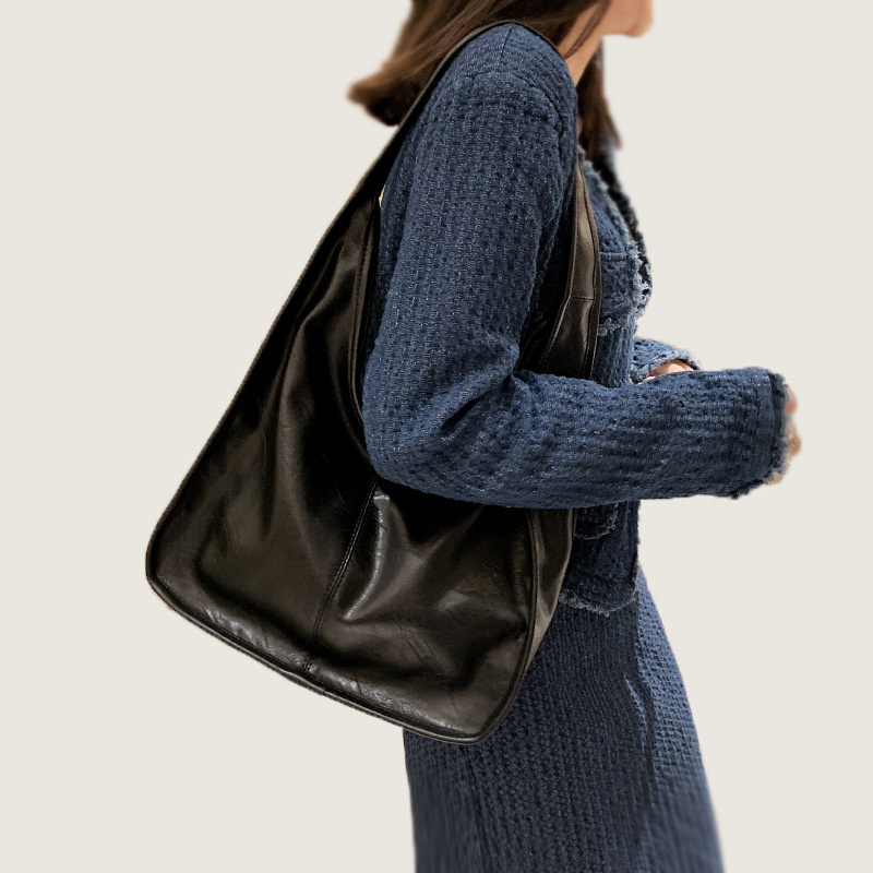 Vintage Simplicity Pure Color Casual Shoulder Hobos Retro Patent Leather Unique Designer Totes for Women High Capacity Bags a1e87