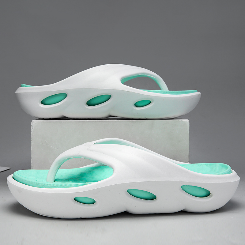 High Quality Men Women Indoor Outdoor Slippers Flip Flops Slides Beach Sandals Men Thick Soft Sole Home Slippers Casual Shoes