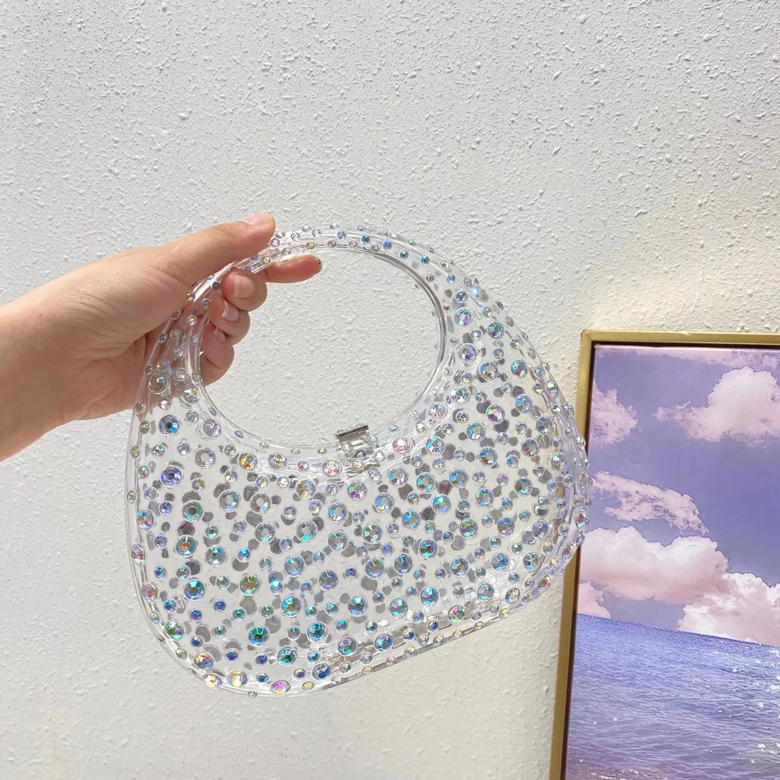 Clear Diamonds Evening Bags Acrylic er Women Handbags Rhinestone Wedding Purses Ladies Half Moon Crystal Clutch 241112