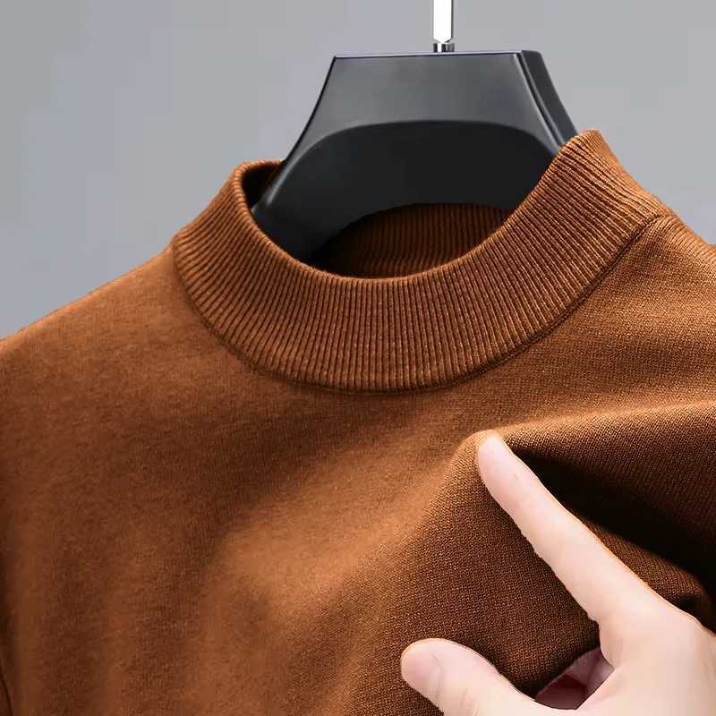 Mens half neck knitted sweater autumn plain neck knitted sweater solid color latte art street clothing winter warm knitted sweater W2411111