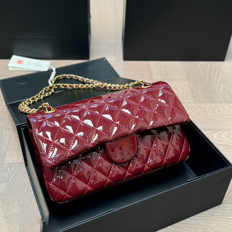 Shiny Patent Leather Designer Women s Shoulder Bag Cf 25cm Calfskin Clamshell Gold Hardware Metal Buckle Mattilas Chain Crossbody Bag Dinner Bag Makeup Bags Sacoche