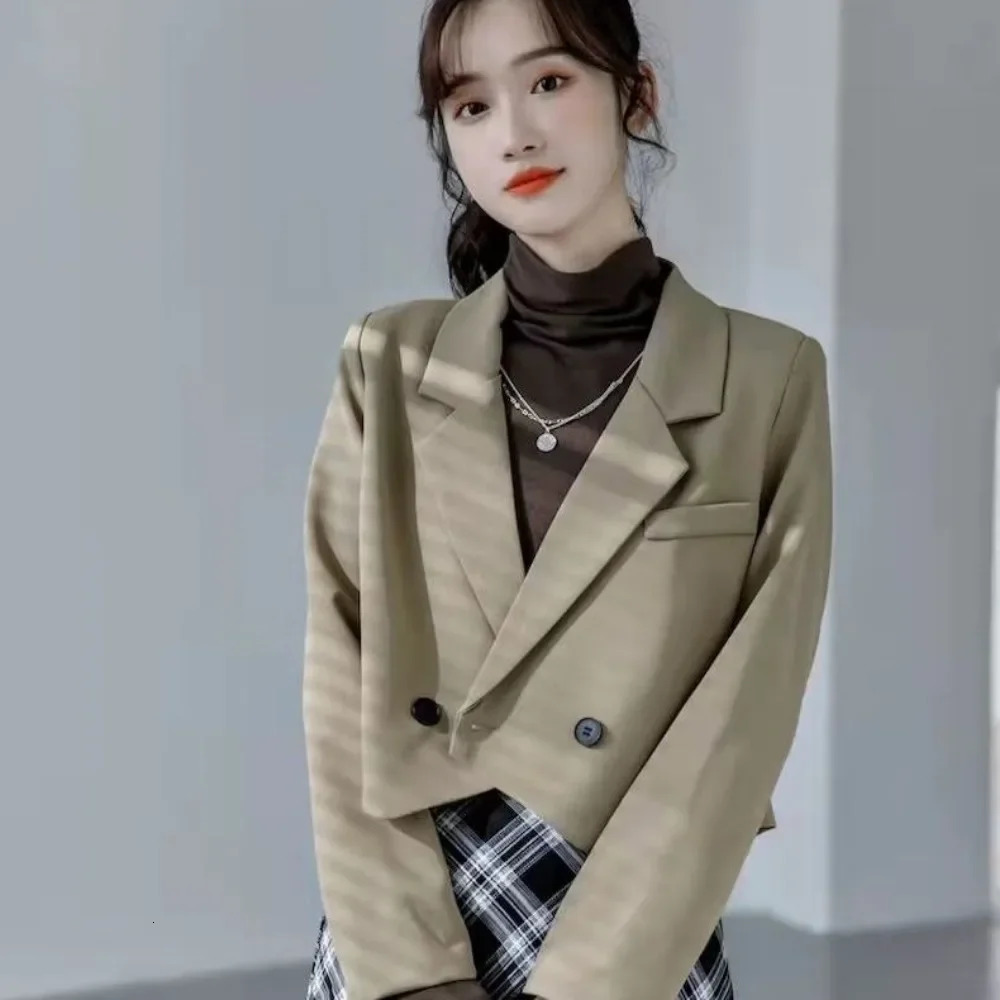 Short Blazer Woman Khaki Outerwears Crop Coats for Women Solid Jacket Spring Autumn Chic and Elegant Tailoring Sale Bring Deals 241112