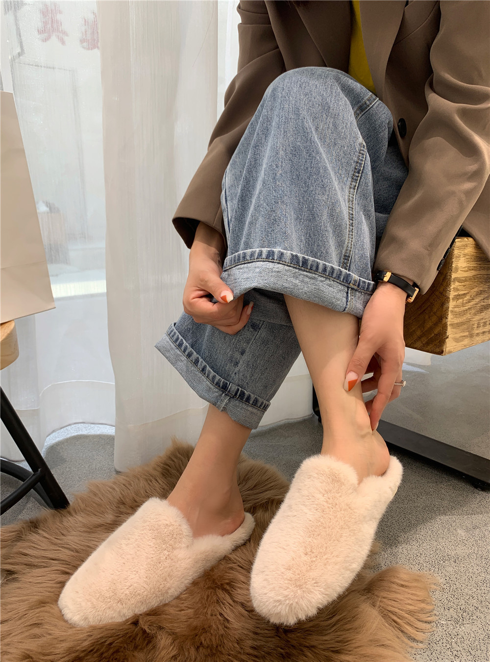 Cozy Fleece Slippers: Warm & Stylish Winter Foot Comfort, Black/Beige/Khaki 7661