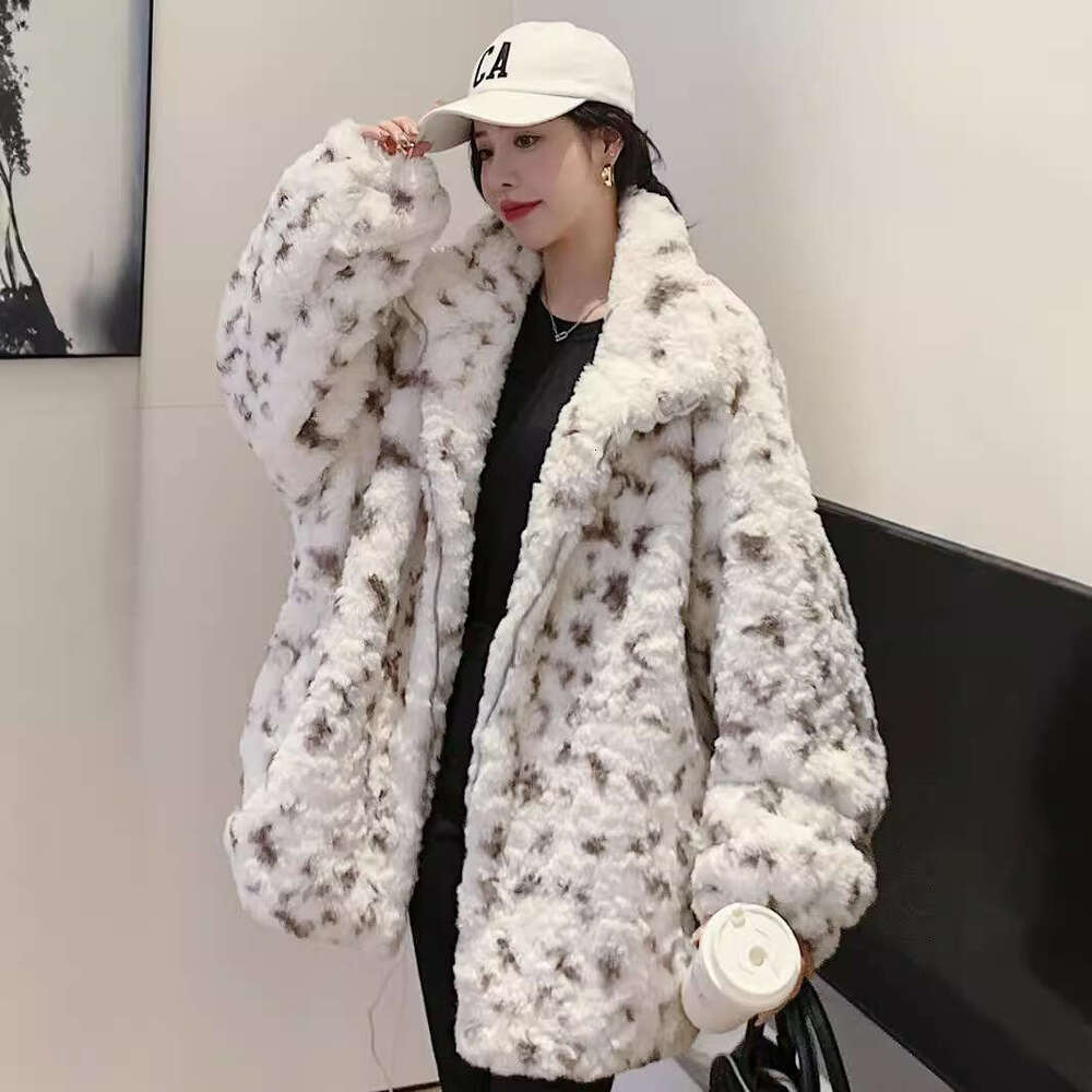 shanshi fur coat women New leopard print brushed coat for autumn and winter women imitating rabbit fur with spotted patterns loose plush clothes