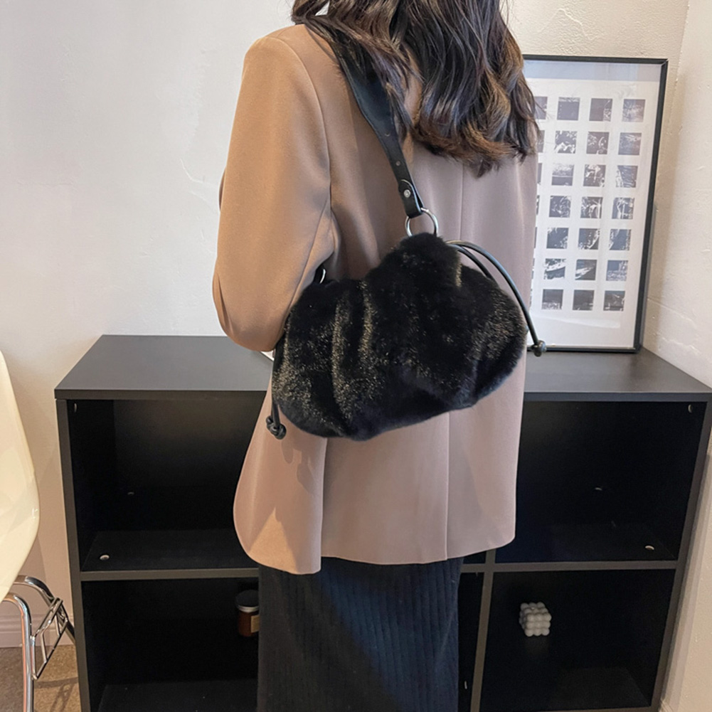 Women Plush Drawstring Bag Soft Plush Versatile Purse Faux Fur Fluffy Dating Bag Solid Color Female Winter Daily Bag
