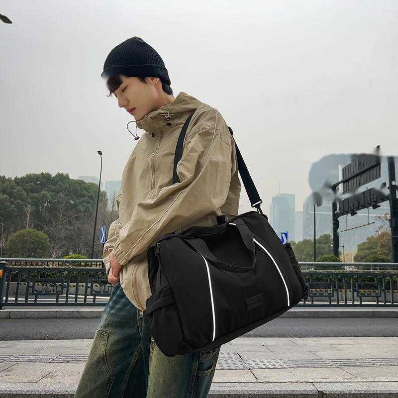 Travel Bag Spring Large Capacity Sports Fitness Bag Reflective Strip Trendy Mens and Womens Handheld Yoga Bag