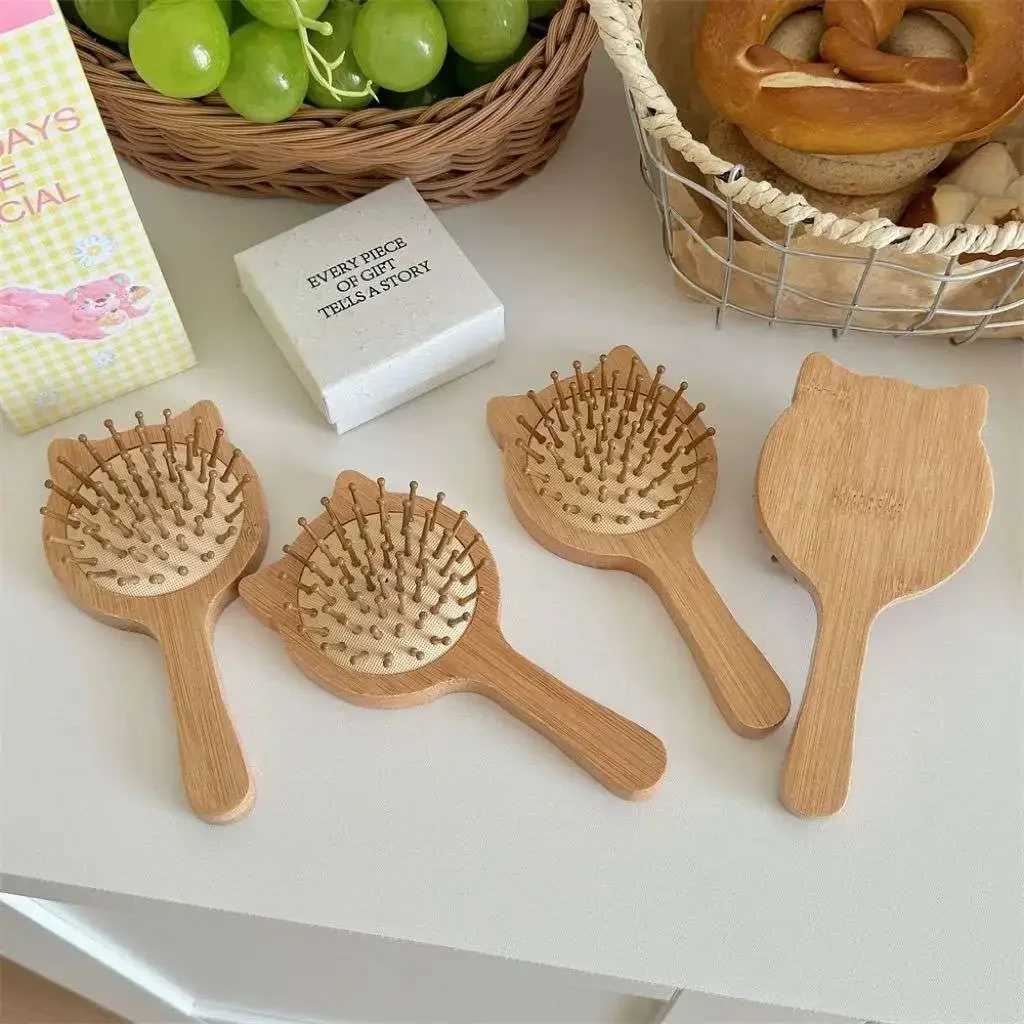 Mini portable childrens hair brush mini cartoon cat air cushion comb bamboo sandalwood comb hair care tool W241112