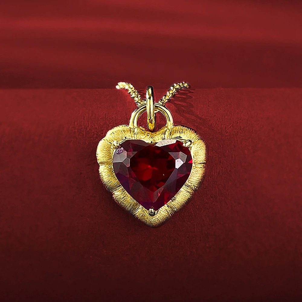 Vinregem 10 MM heart-shaped cut ruby vintage pendant necklace 18K gold-plated 925 sterling silver anniversary gift 241112