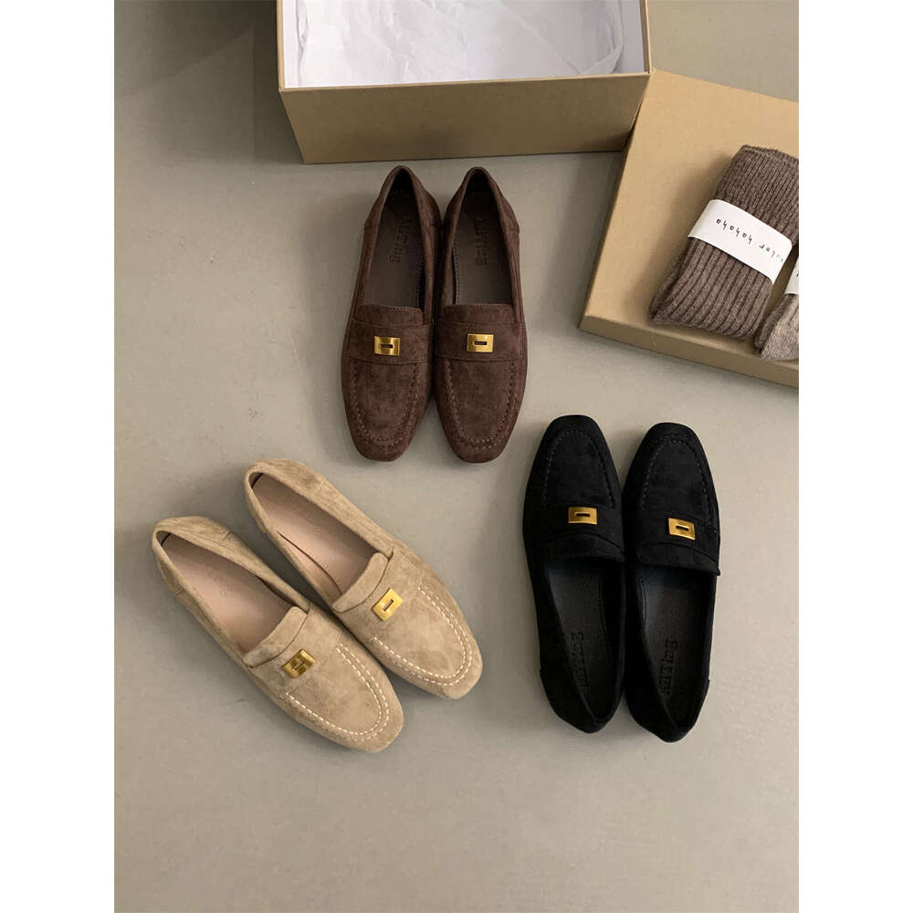 Quality Suede Loafers Women Flat Casual Leather Metal Decor Slip on Mules Spring Summer Walk Runner Shoes Woman