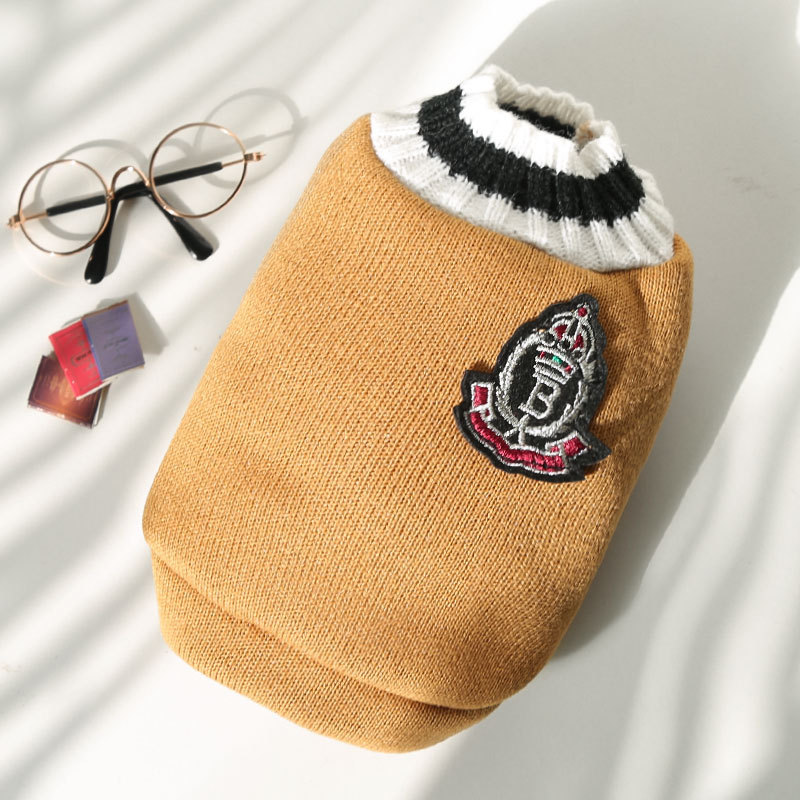 Autumn winter pet clothes knitted vest V-neck college style vest teddy Bichon dog clothes 2022 New Design Hot Sale pet clothing