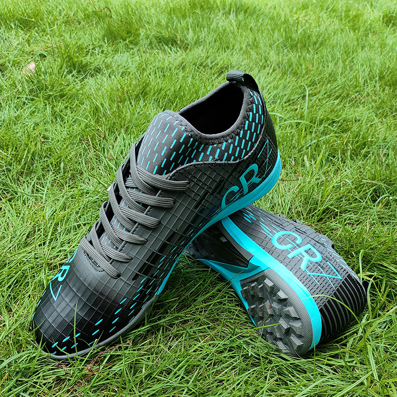 Outdoor Soccer Shoes for Men Spike Ankle Boots Bottom Spring Autumn Football Training Sneakers