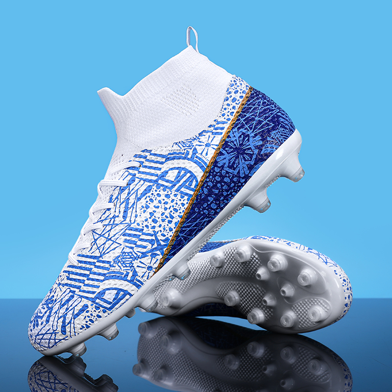 Outdoor Soccer Shoes Men Breathable Football Boots Lightweight Soccer Shoes Ultralight Non-Slip Sport Turf Comfortable Futsal