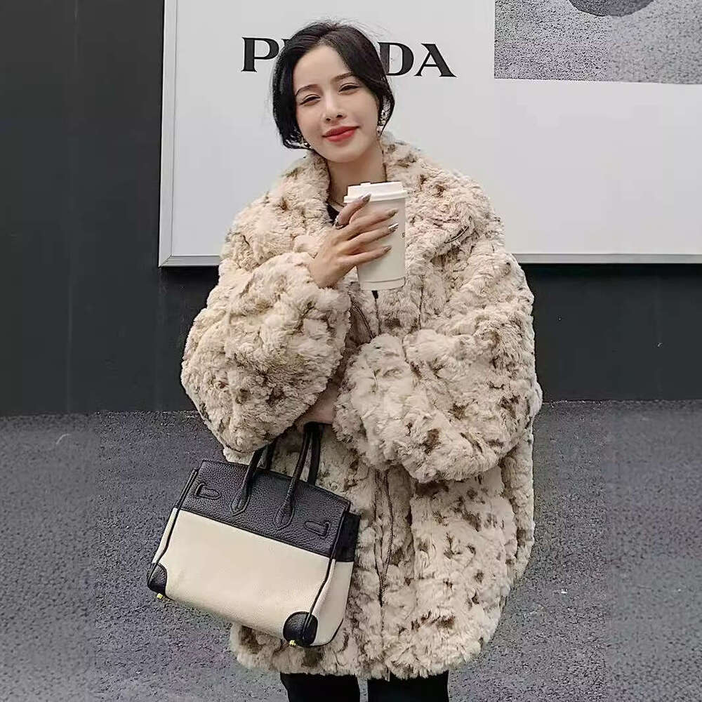 shanshi fur coat women New leopard print brushed coat for autumn and winter women imitating rabbit fur with spotted patterns loose plush clothes