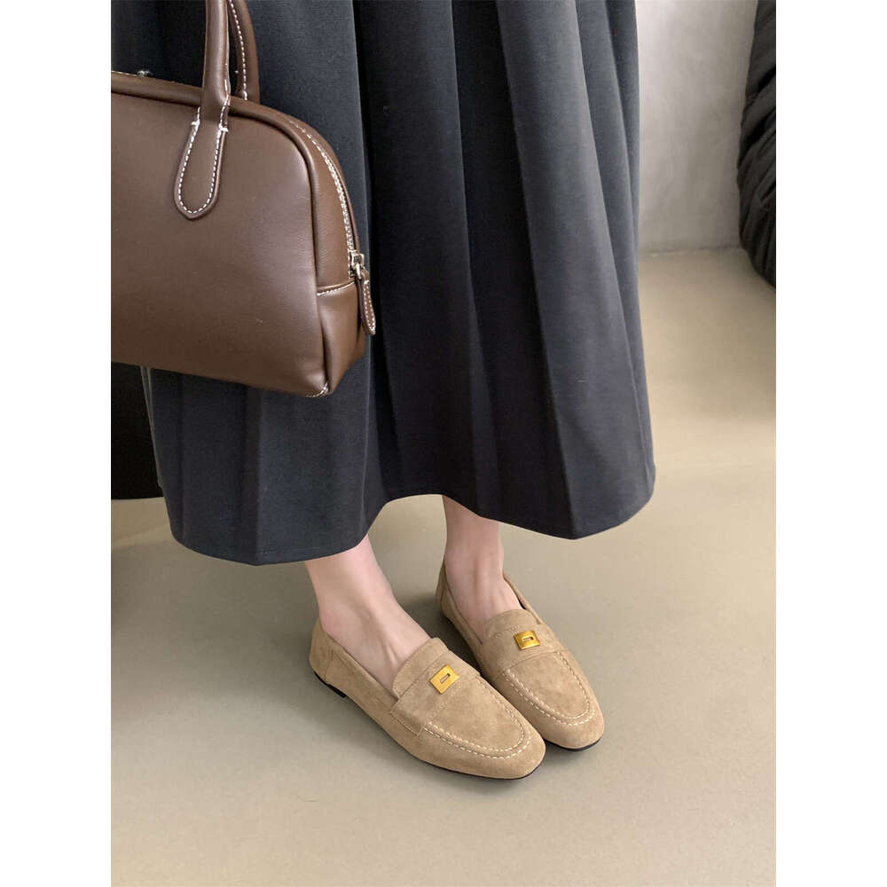 Quality Suede Loafers Women Flat Casual Leather Metal Decor Slip on Mules Spring Summer Walk Runner Shoes Woman