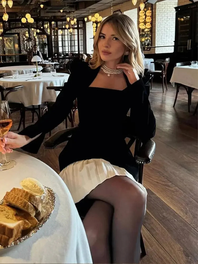 Elegant velvet high waisted patchwork mini dress fashionable womens square neckline long sleeved dress autumn and winter womens fashionable party dres