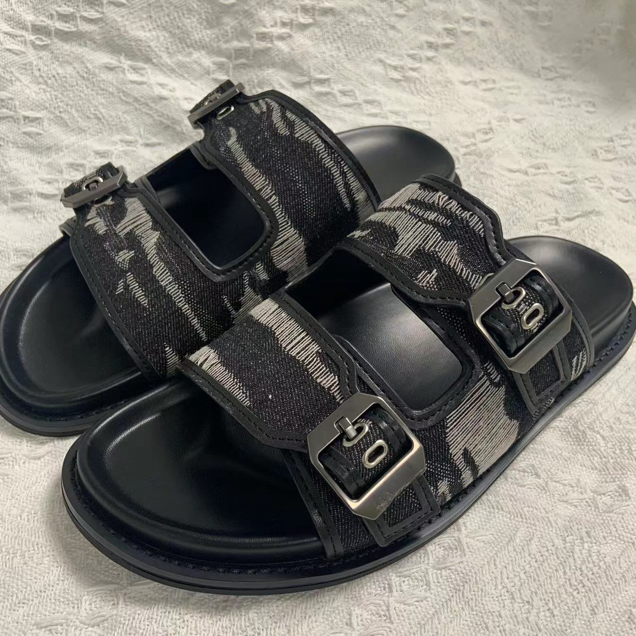 Premium Quality Fashion Designer Denim Cloth Sandals Slippers Walker Chunky Slippers Shoes for Women Men