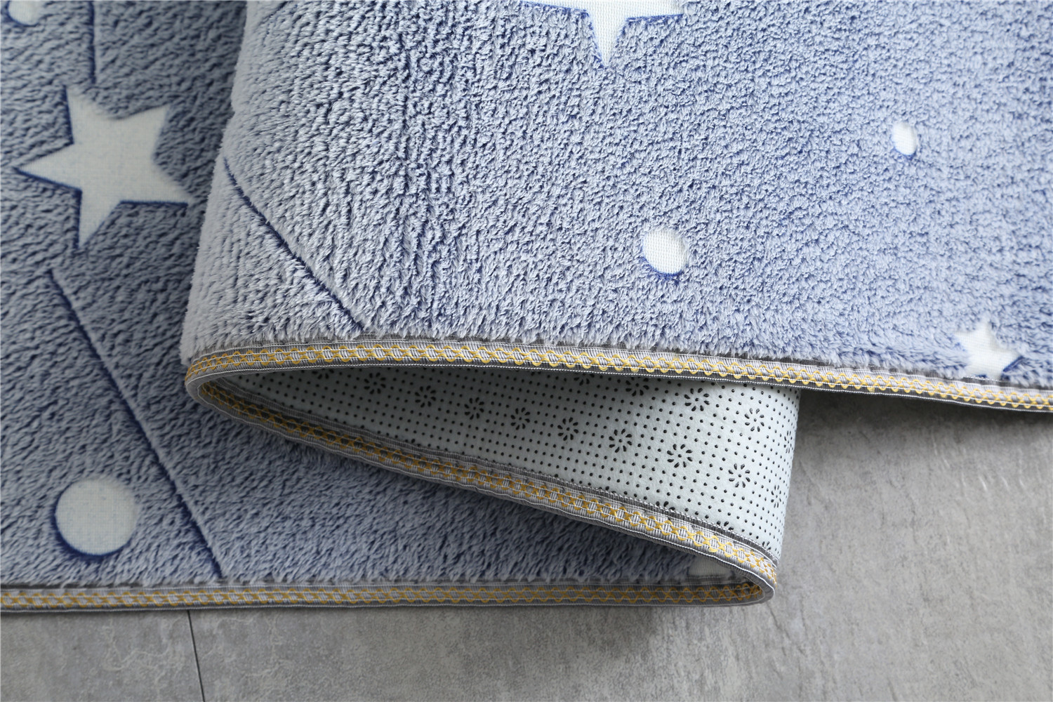 Luminous Area Rug Glow in The Dark Unique Soft Washable Modern Indoor Rugs for Kids Anti-Slip Bedroom Living Room Carpets Rugs