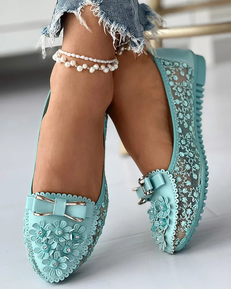 Summer Breathable Solid Color Vulcanized Shoes Flower Embroidered Bow Loafers Womens Anti Slip Flower Sports Shoes Chaussure Womens 241111
