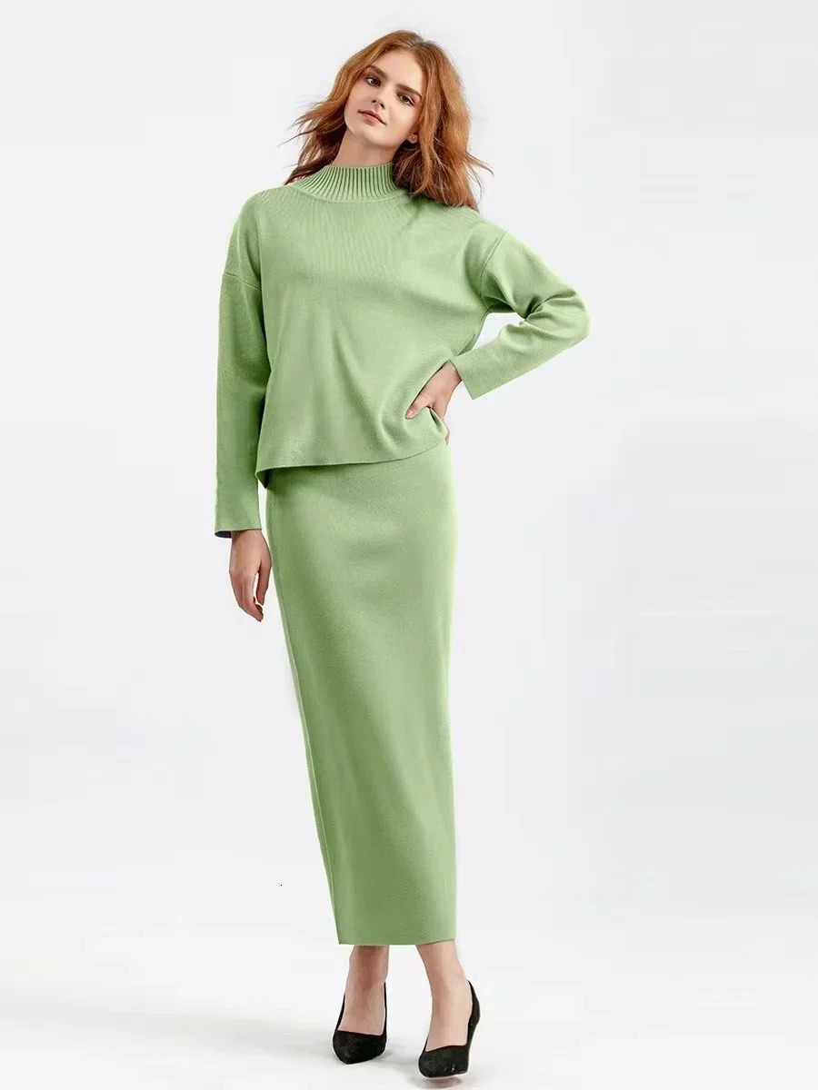 Fashionable autumn and winter sweater two-piece set elegant womens loose and warm stretchlong womens casual knitted set 241112