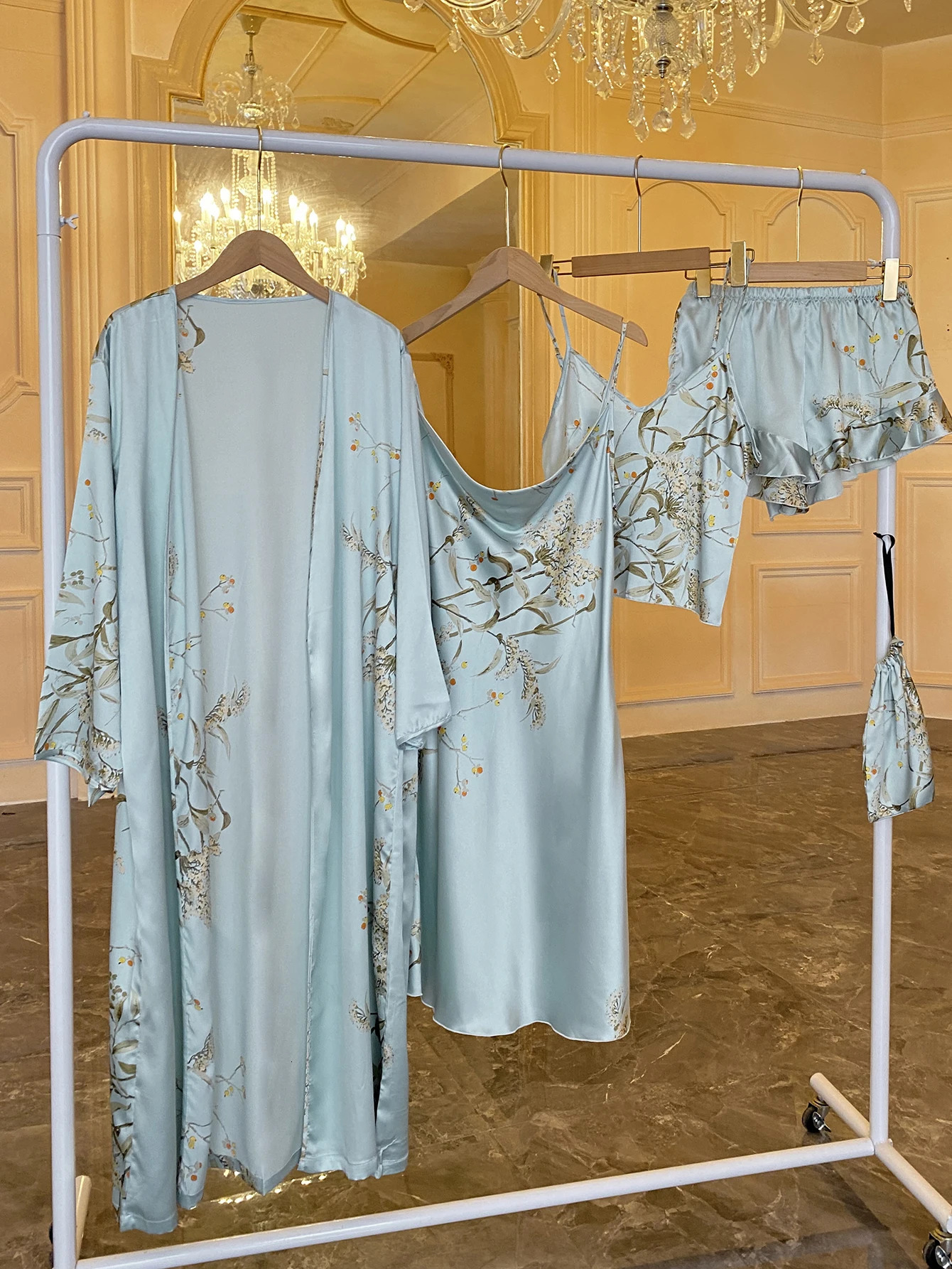 5-piece floral printed pajama set with long sleeved robe Cami dress Cami top and pleated hem shorts for womens casual wear 241112