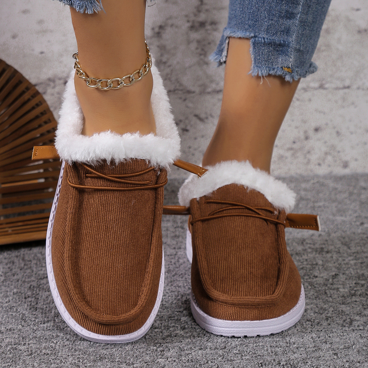 plus size 2024 winter new item european and american lace up woolen mouth snow boots for women with plush insulation plus plus plus size cotton shoes 