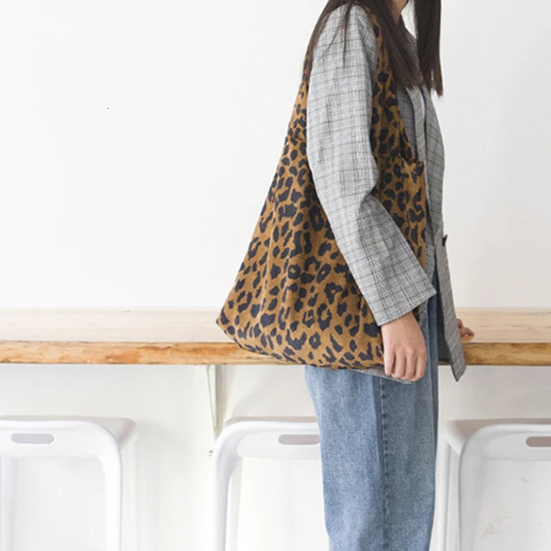 Womens shopping bag large womens canvas shoulder bag shopping handbag environmentally friendly reusable womens folding handbag leopard 241111