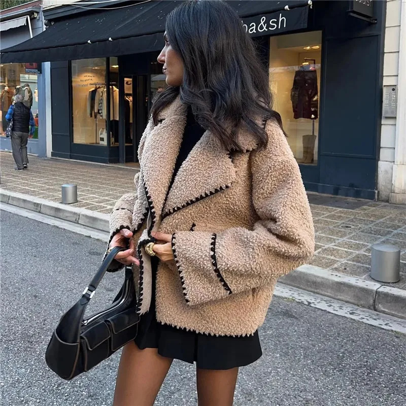 Traf Cropped wool jacket womens fluffy long sleeved plush jacket womens fashionable autumn item Coats warm teddy short Coats 241112