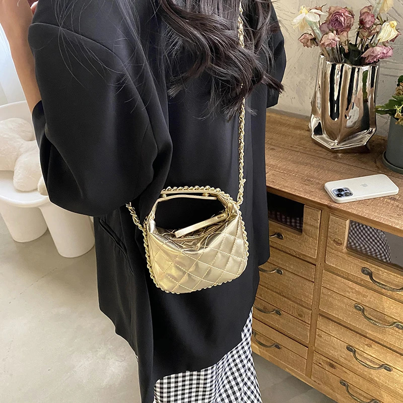 Top Shoulder Bag for Women y Chain crossbody bags Fashion Embroidery Purses and Handbags ner Dinner 241111
