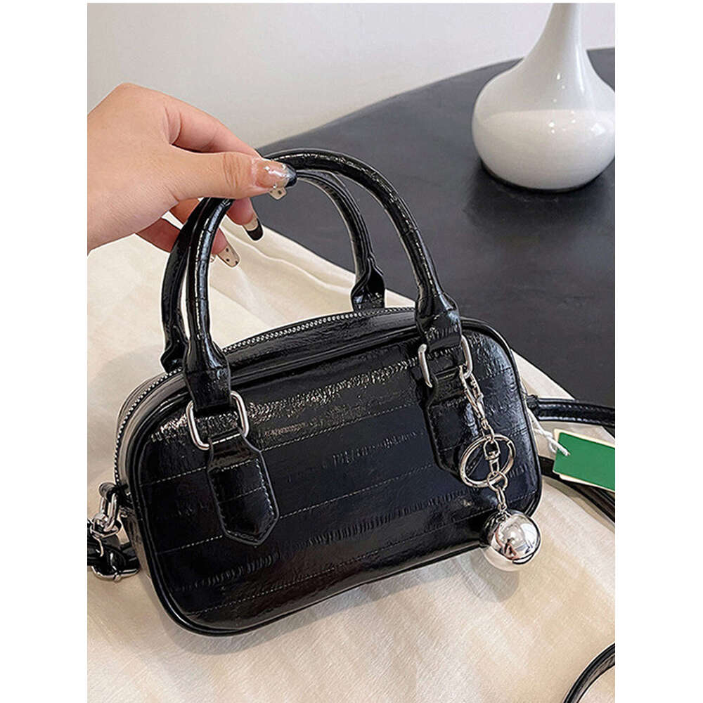 Niche high-grade handbag female Korean ins all-in-one texture fashion trend simple shoulder oblique span bag