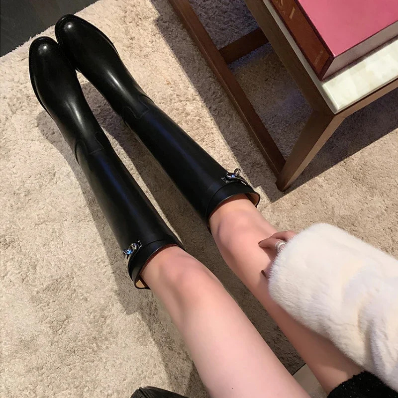 Women Shoes 2023 Winter Platform Women Long Boot Fashion Thick Sole Flats Heels Round Toe Knee High Boot Side Zipper Knight Boot
