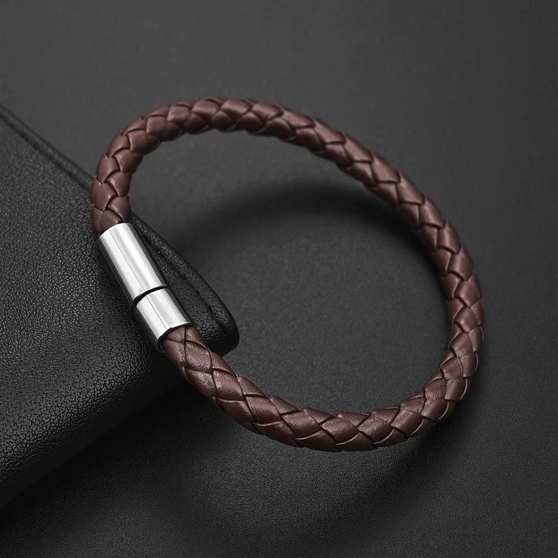 High quality handmade woven single-layer casual leather bracelet for men punk hip-hop party simple charm bracelet jewelry wholesale W241111