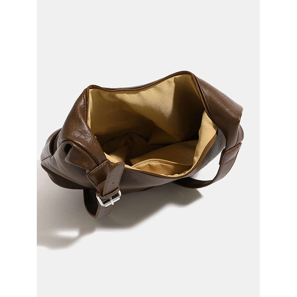 Large capacity Tote wholesale 2024 new women's commuting diagonal niche design casual simple shoulder bag