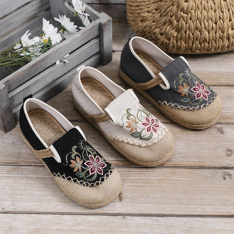 Floral embroidery womens linen canvas slippers comfortable low top add womens inner layer add bohemian shoes 241111