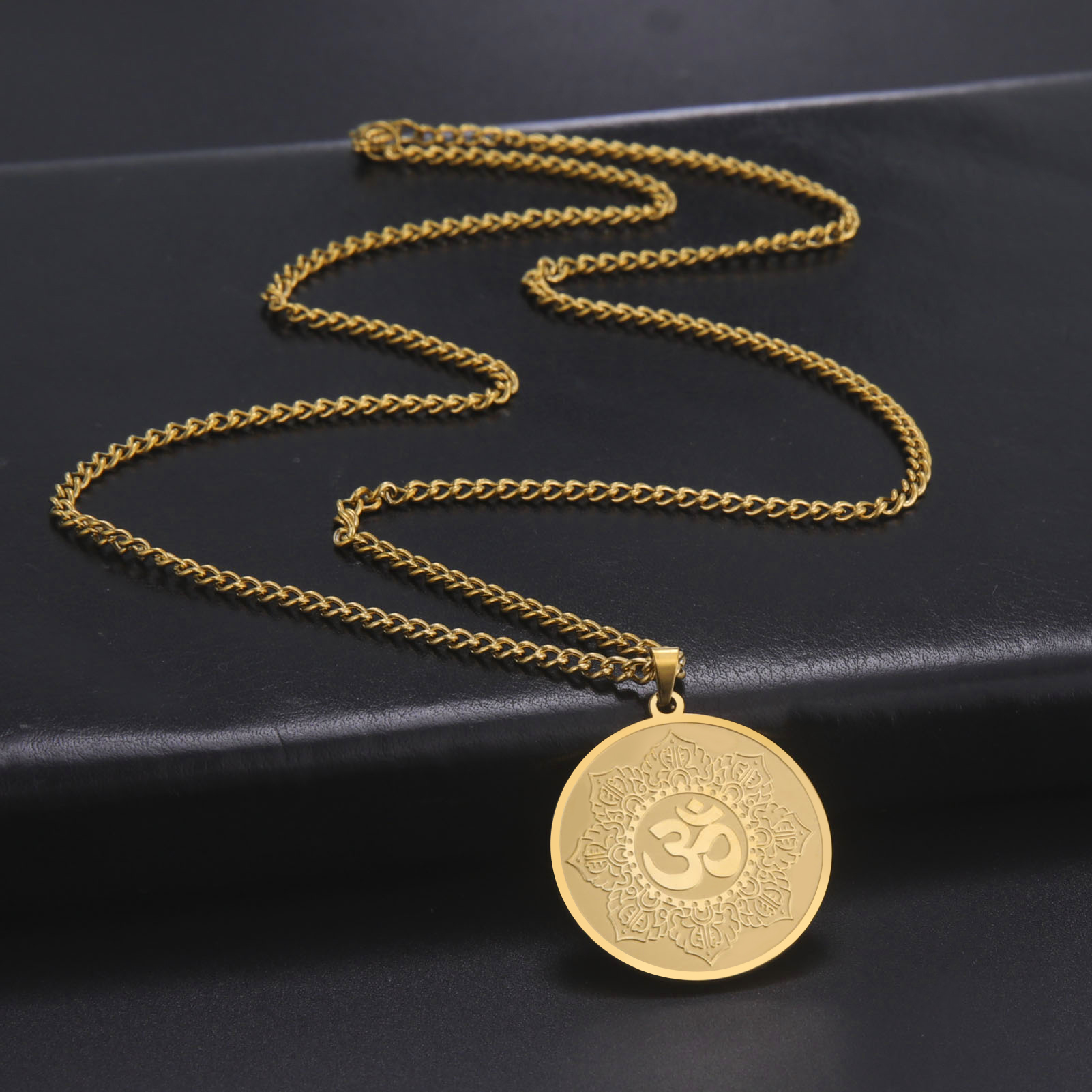 Jeshayuan Yoga Om Symbol Pendant Yoga Hindu Spiritual Amulet Jewelry Sanskrit Symbol Om Aum Ohm Lotus Yoga Pendant Necklace