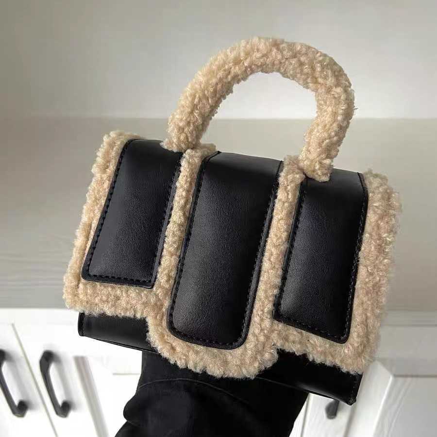 Korean version bag fur girl crossbody bag versatile plush handbag high-end single shoulder small square bag 241115