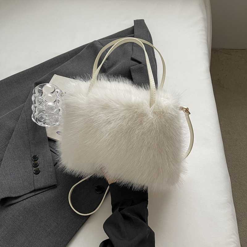 autumn winter fashionable shoulder bag diagonal crossbag imitation fox fur women's bag hand-held solid color plush small square bag 241115