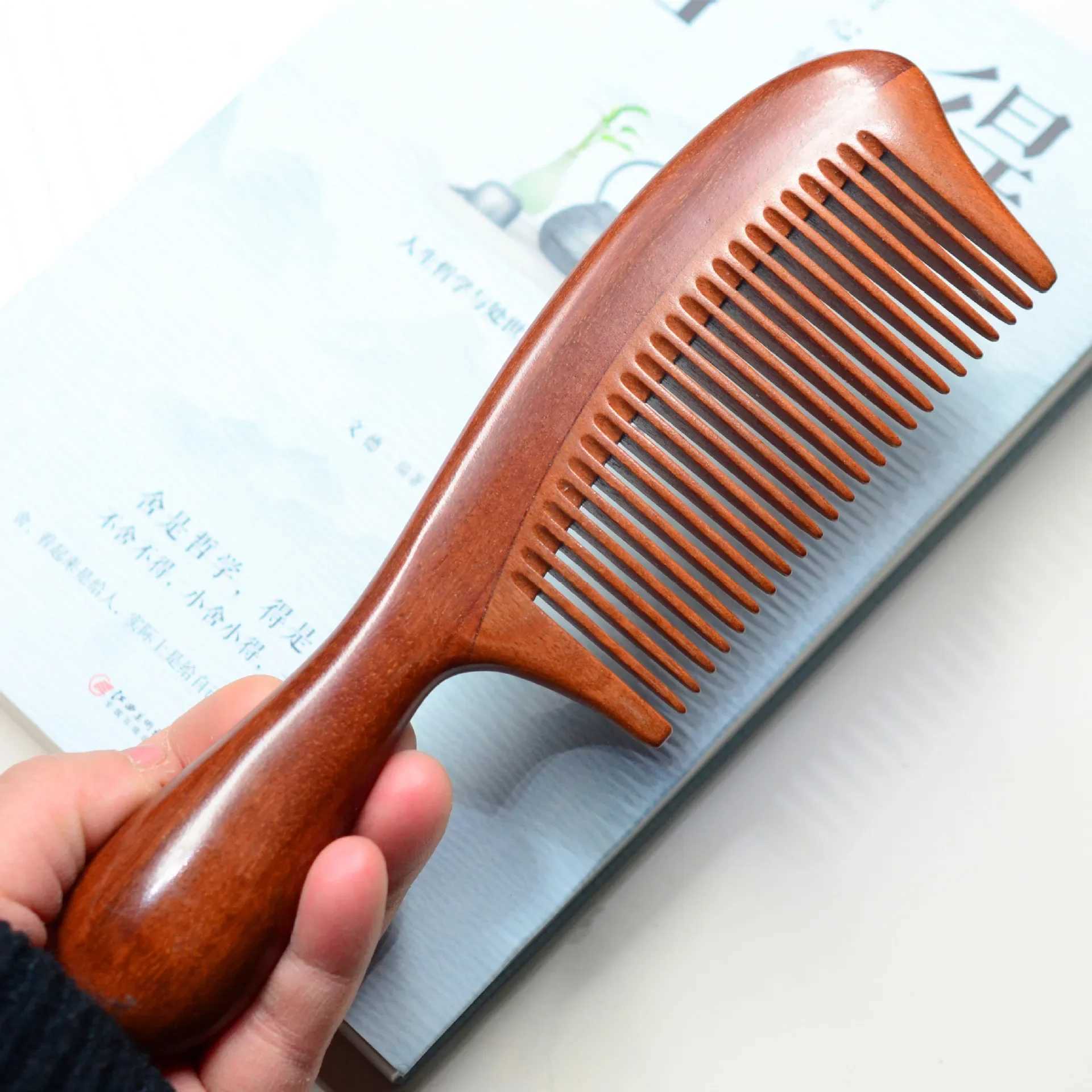 Natural red sandalwood comb circular handle fine teeth dense high-quality massage hairdressing W241112