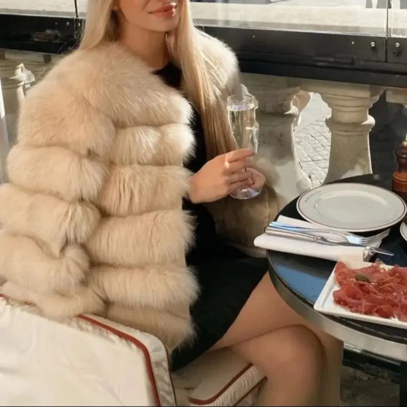Natural Real Fur Coat For Womens Warm Winter Jacket Vest Fashion Short Furry 2024 Clothes Women 9XL 241112