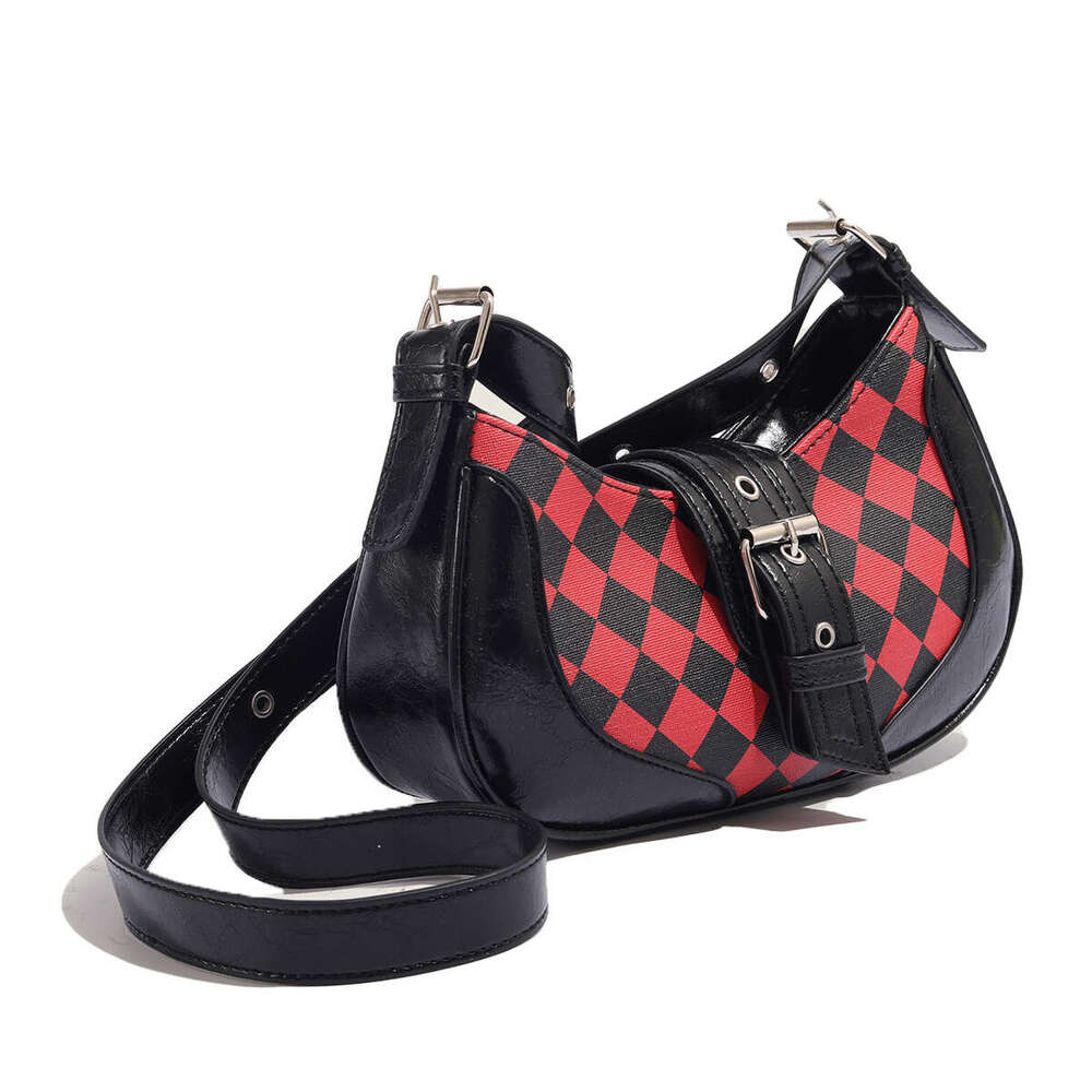 South Korean Instagram woman 2024 black and red plaid retro underarm fashion cross-body saddle bag