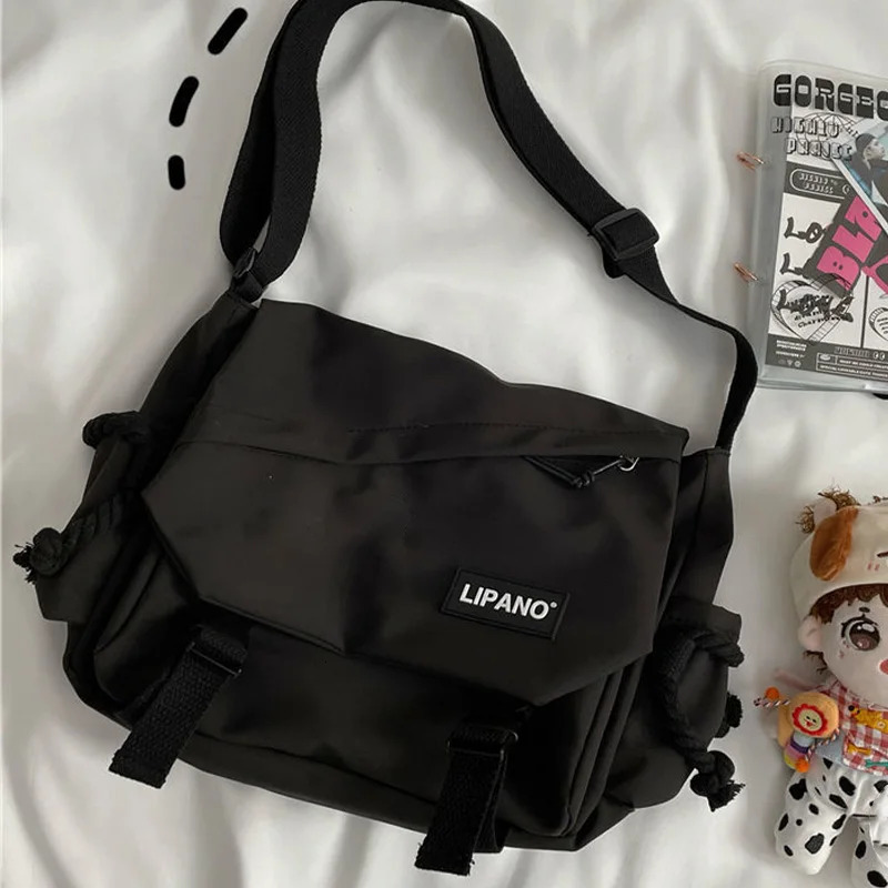 Retro Fashion Womens Shoulder Bag Waterproof Nylon Large Capacity Cross Bag Student Backpack 241111