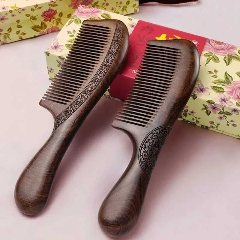 Wooden comb natural handmade comb fine tooth sandalwood comb used for wavy hair thick hair fine hair straight hair no static electricity W241112