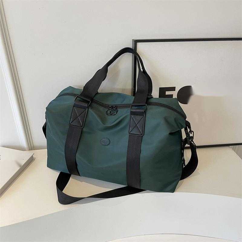 Business Trip Short Distance Travel Bag for Men and Women Large Capacity Single Shoulder Luggage Bag Lightweight and Versatile Portable Fitness Bag