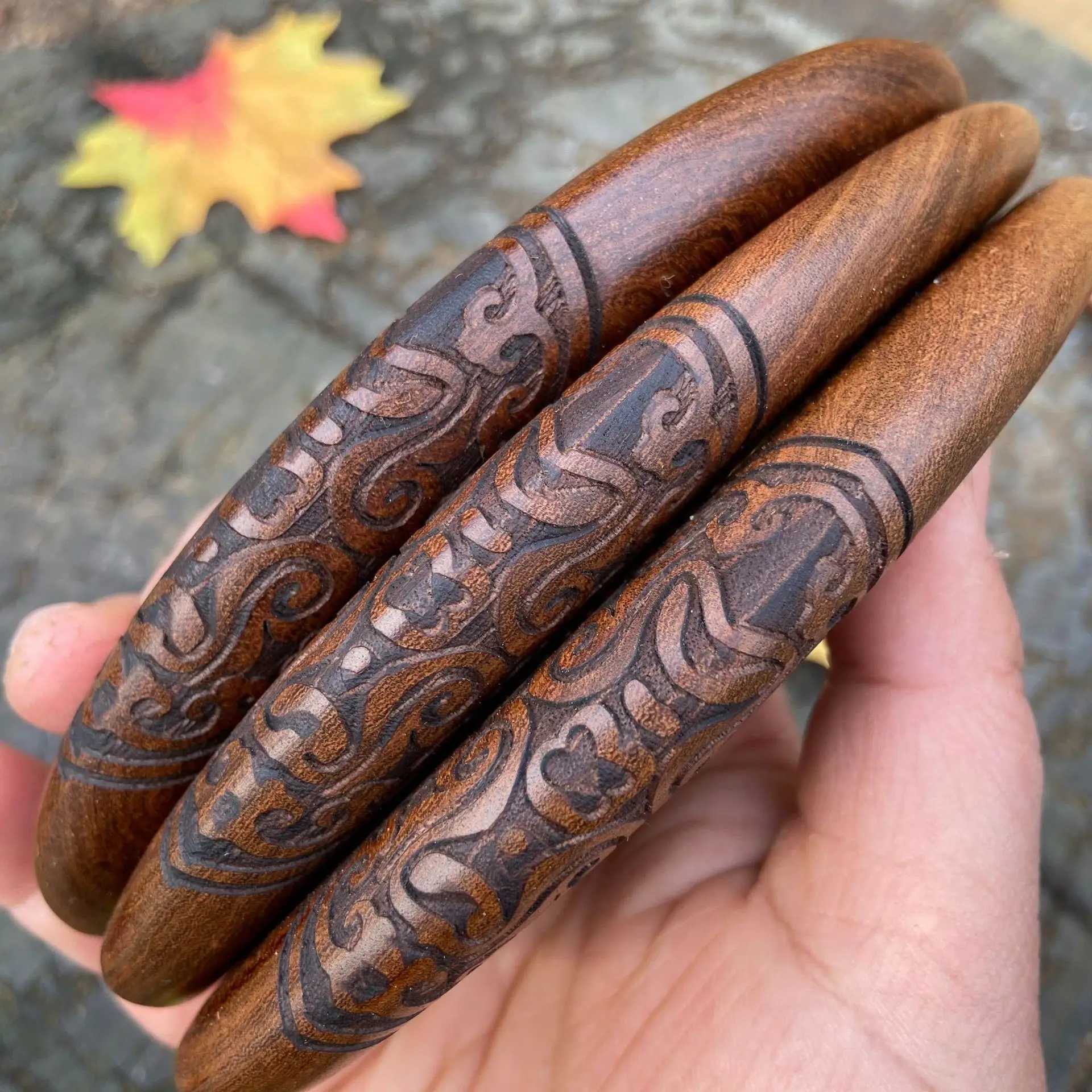 Luxury Sandalwood Anti Screw Massage Hairbrush Comb Childrens Double sided Car Flower and Tree Activity Gym Accessible W241112