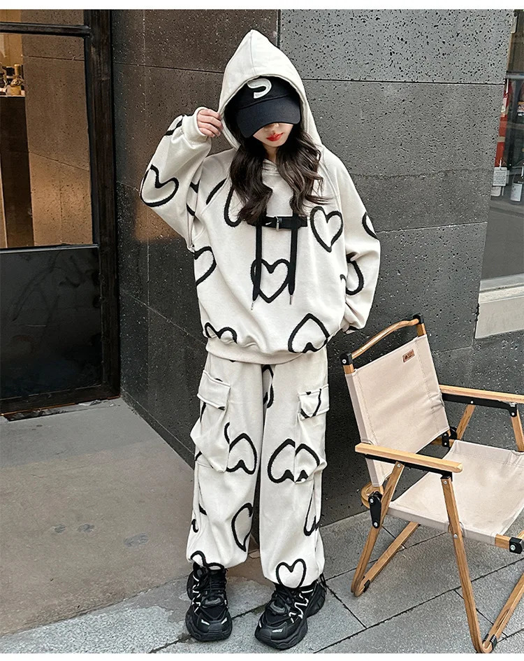 2024 autumn winter teenager kids girl Children set Clothes heart loose Hooded tracksuit Casual pants 5 6 7 8 9 10 11 12 Year 241112
