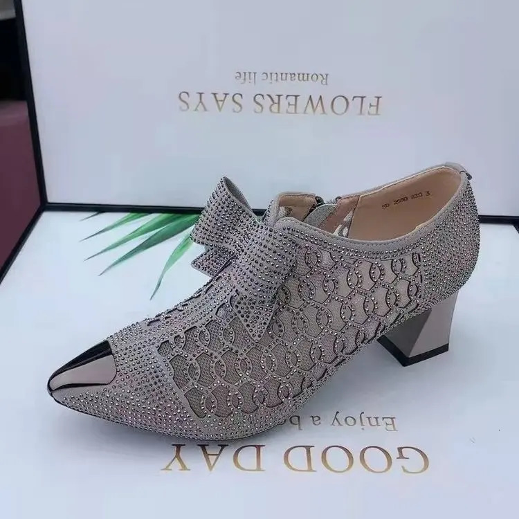 Womens hollow mesh shoes summer womens pump fashion rhinestone square toe zipper bow womens sandals plus size 241111