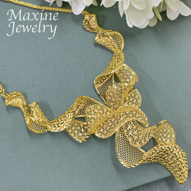 Golden Dubai 18K Gold Plated Jewelry Set for Women African Necklace Earring Bracelet Ring Luxury Party Nigerian Wedding Gifts