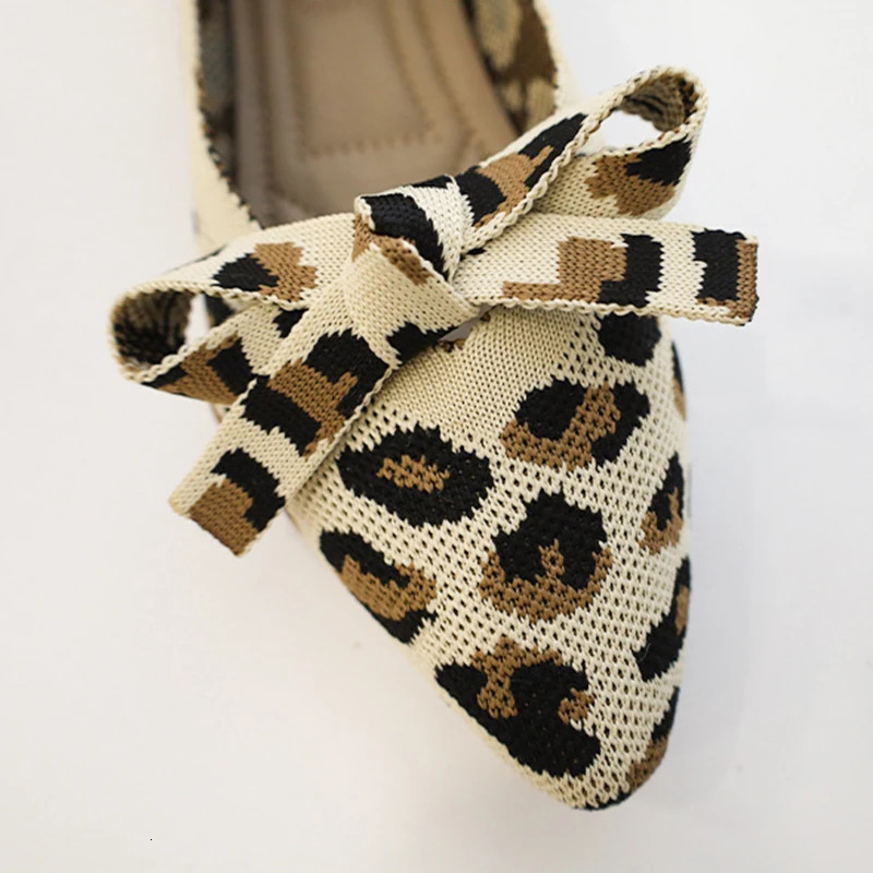 Womens flat shoes ballet shoes breathable knitted pointed flat shoes er shoes womens summer 241111