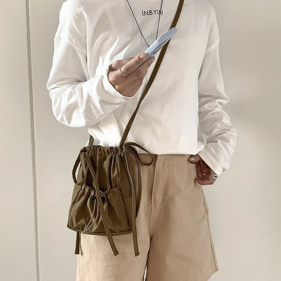 Mini drawstring cross body bag for womens casual Ruched shoulder bag small canvas phone flip bag square nylon handbag fashion 241111