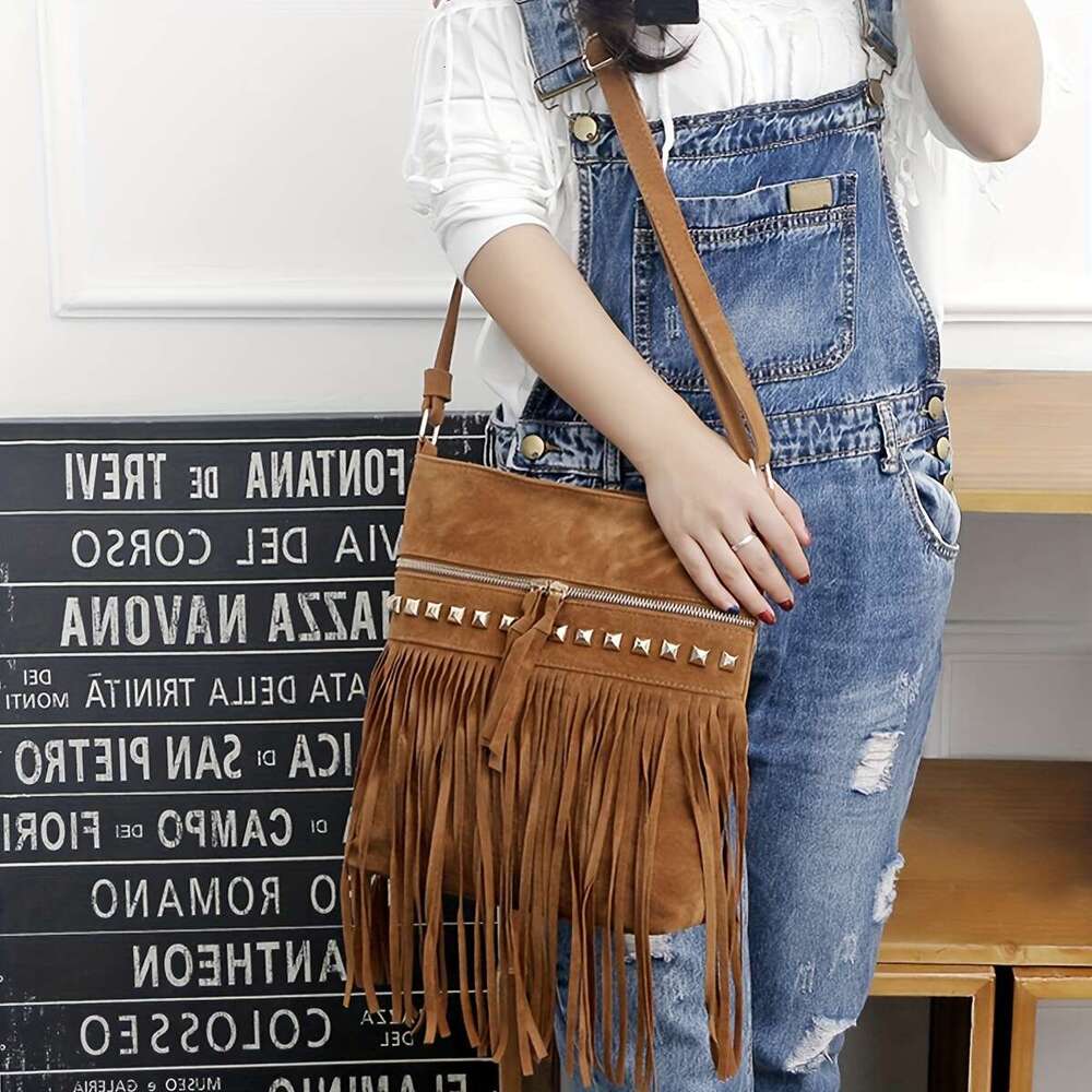 Autumn winter new crossbody for women fashionable Europe and the United States fashion veet willow nail fringe bag all